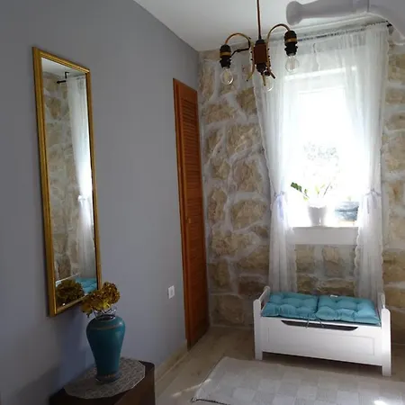 Charming Piccolo Paradiso Vlašići