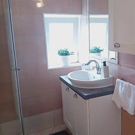 Charming Piccolo Paradiso *