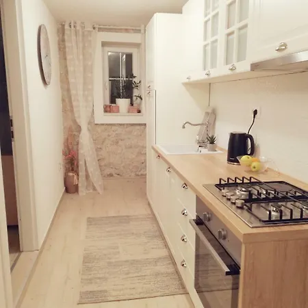 Charming Piccolo Paradiso * Vlasici