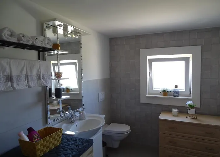 Charming Piccolo Paradiso Vlasici