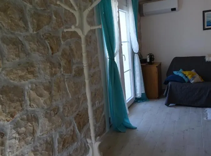 Charming Piccolo Paradiso Apartamento