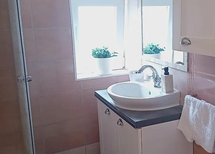 Charming Piccolo Paradiso *