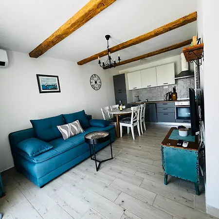 Charming Piccolo Paradiso *