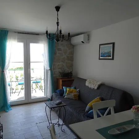 Apartment Charming Piccolo Paradiso Vlasici